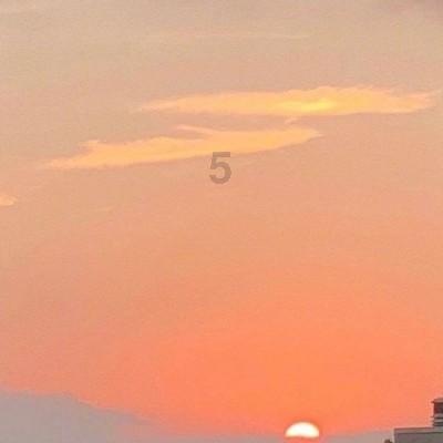 微软Edge浏览器提示百度“不安全”;小米首款小折叠机支持卫星通讯;华为Pocket迭代新机下月发