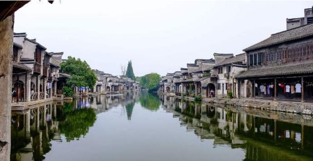 逃离荒凉之地